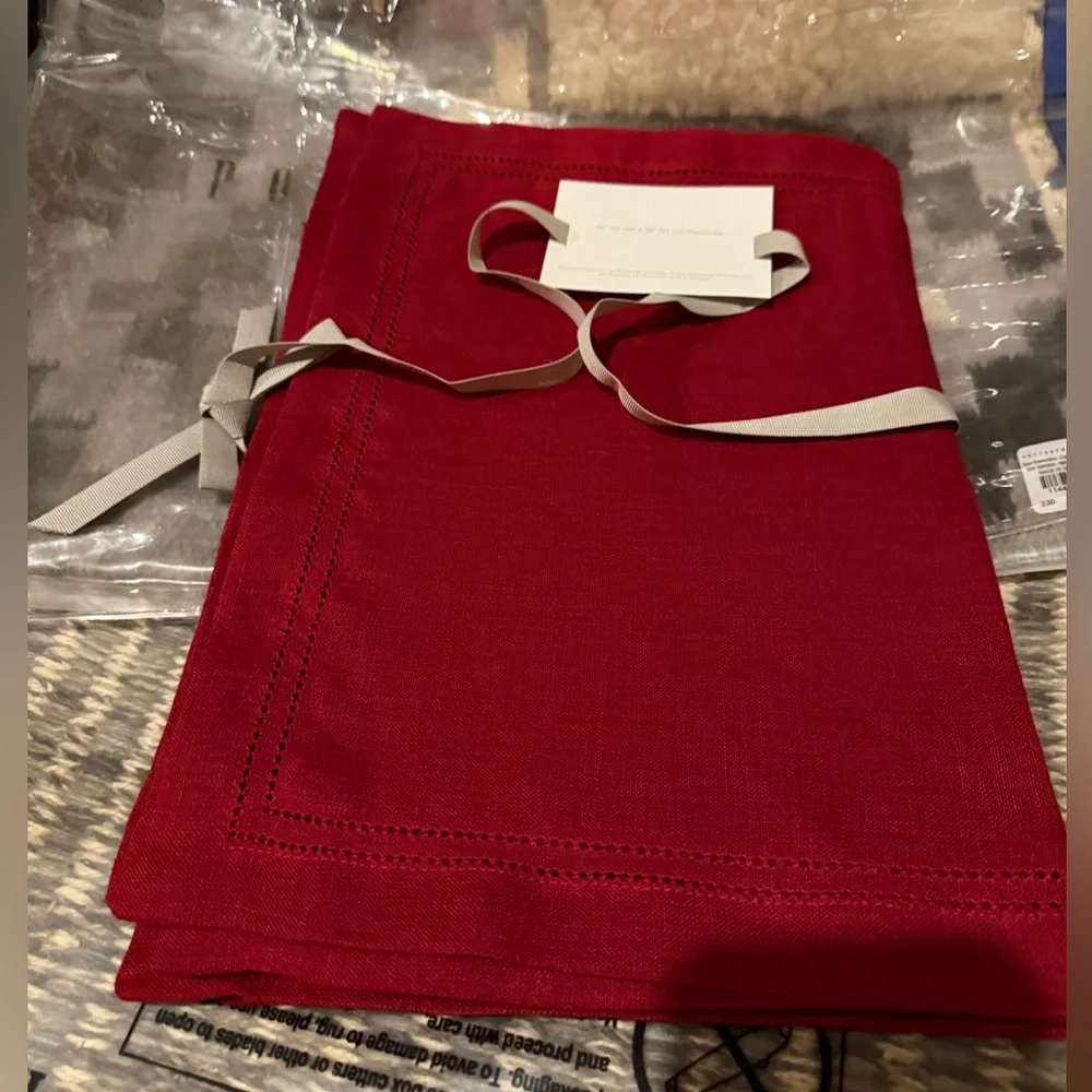 New Williams Sonoma Linen Double Hemstitch Placemats, S/4, Red 14 X 20”